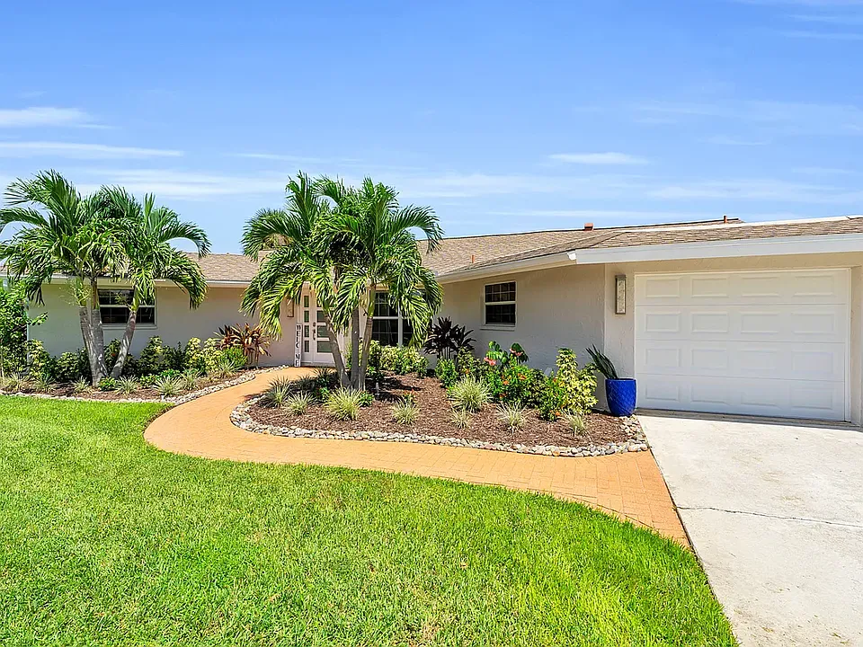 2649 Longboat Dr