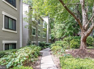 2210 Springwood Dr APT 107, Reston, VA 20191