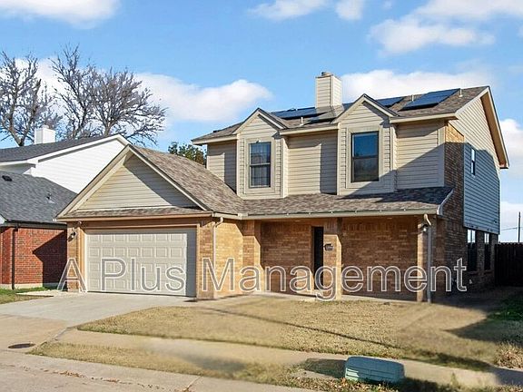 3rd image of 3504 Tours Ln