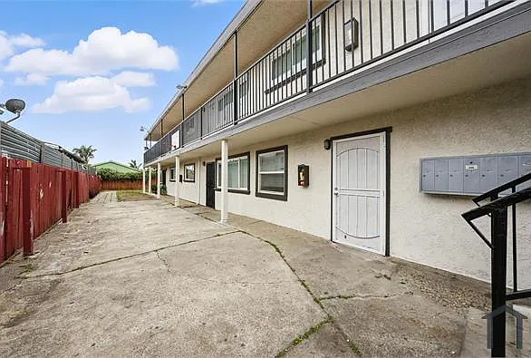 2 bed, $2,295 — Photo 3