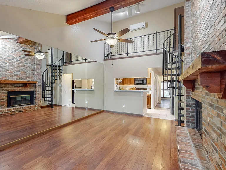 2569 Shady Ridge Dr — Photo 8