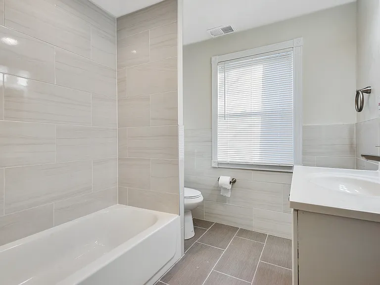 234 Harrison Ave #2 — Photo 6