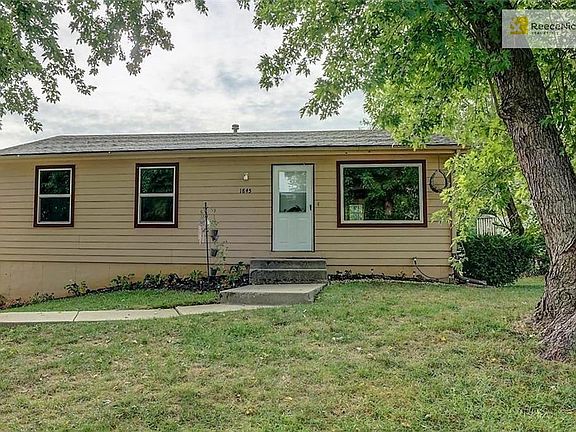2nd image of 1845 S Indian Ave