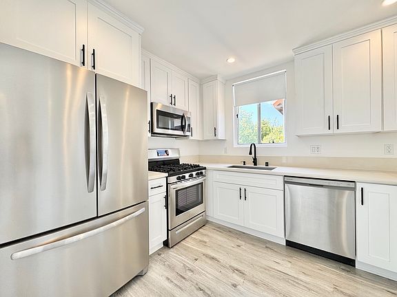 5th image of 1345 18th St APT 4