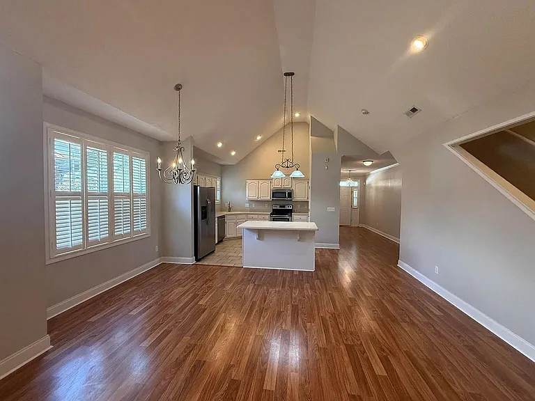 3225 Mayflower Ln — Photo 20