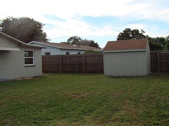 4th image of 3194 57th St N