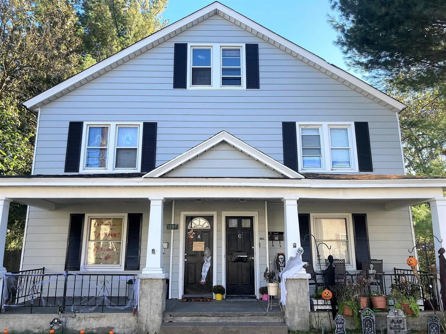 1189 W Main St — Photo 1