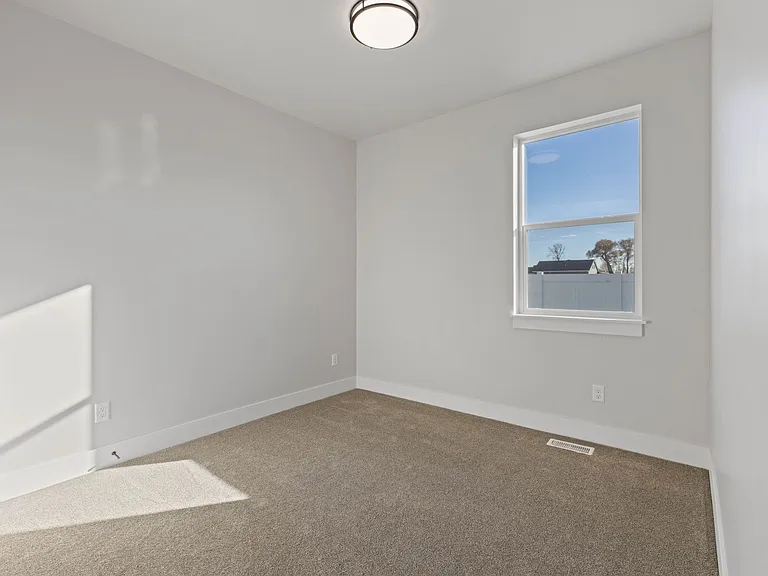 529 S Cutler Ave — Photo 25