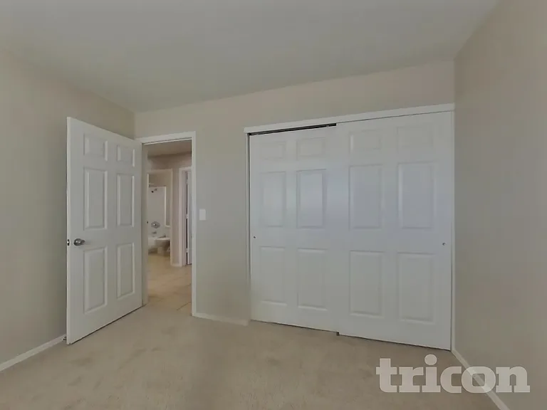 3234 W Larkspur Dr — Photo 10