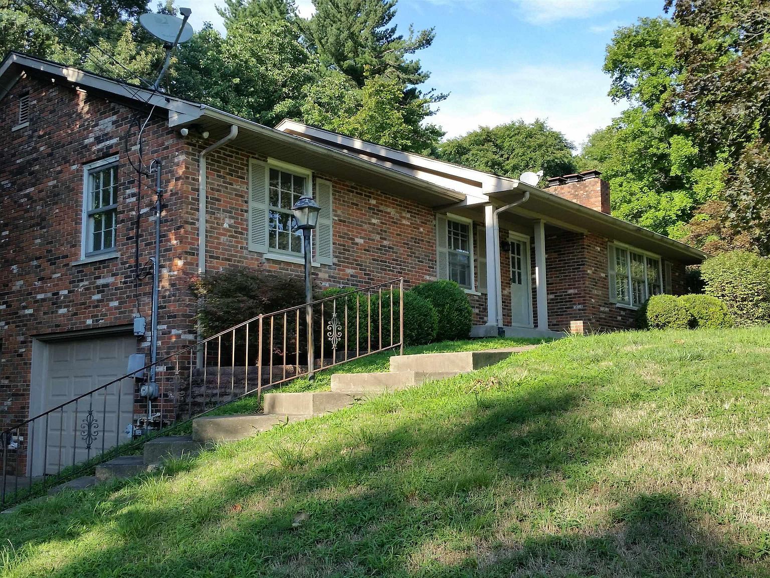 11 W Mount Pleasant Rd, Evansville, IN 47711 MLS 202237200 Zillow