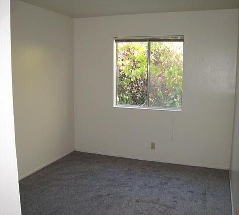5th image of 577 Grandview Ct APT 11