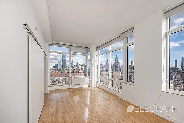 Sold by (Legacy) Elegran | media 2