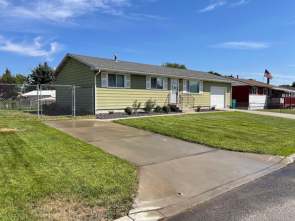 2nd image of 19019 E Valleyway Ave