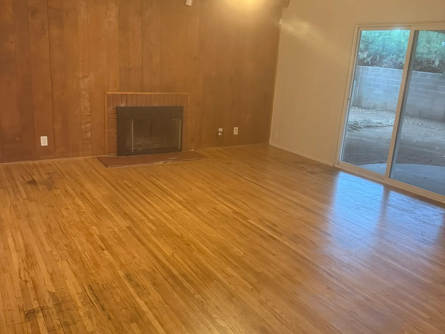 3 bed, 1330 sqft, $2,100 — Photo 2