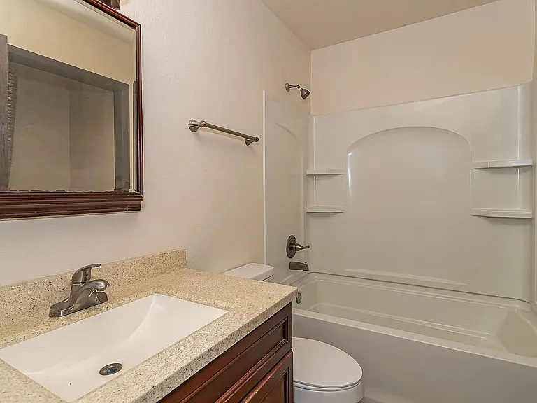 1009 North Dakota Ave — Photo 9