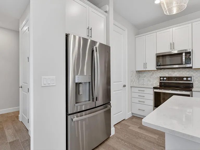 1887 SE Ocean Cove Way — Photo 5