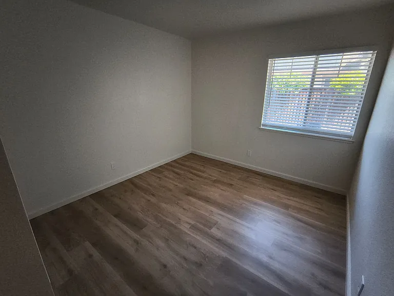 6968 Sunridge Dr — Photo 20