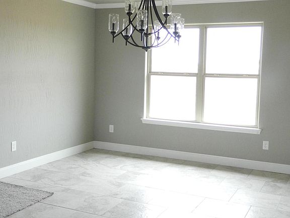 5th image of 1760 Katie Ln