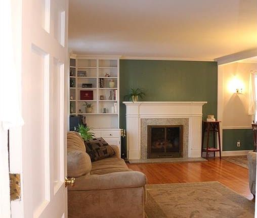 3rd image of 54 Kenilworth Dr