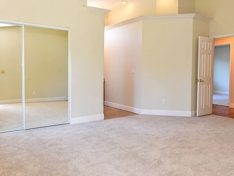 485 Deer Creek Dr — Photo 9