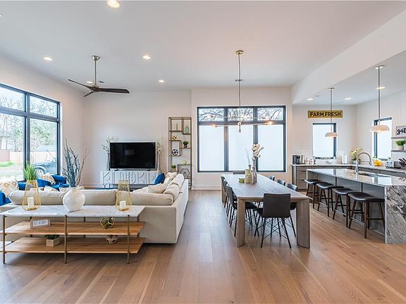4th image of 2106 Allwood Dr #A