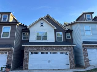 7811 Rock Rose Ln, Fairburn, GA 30213