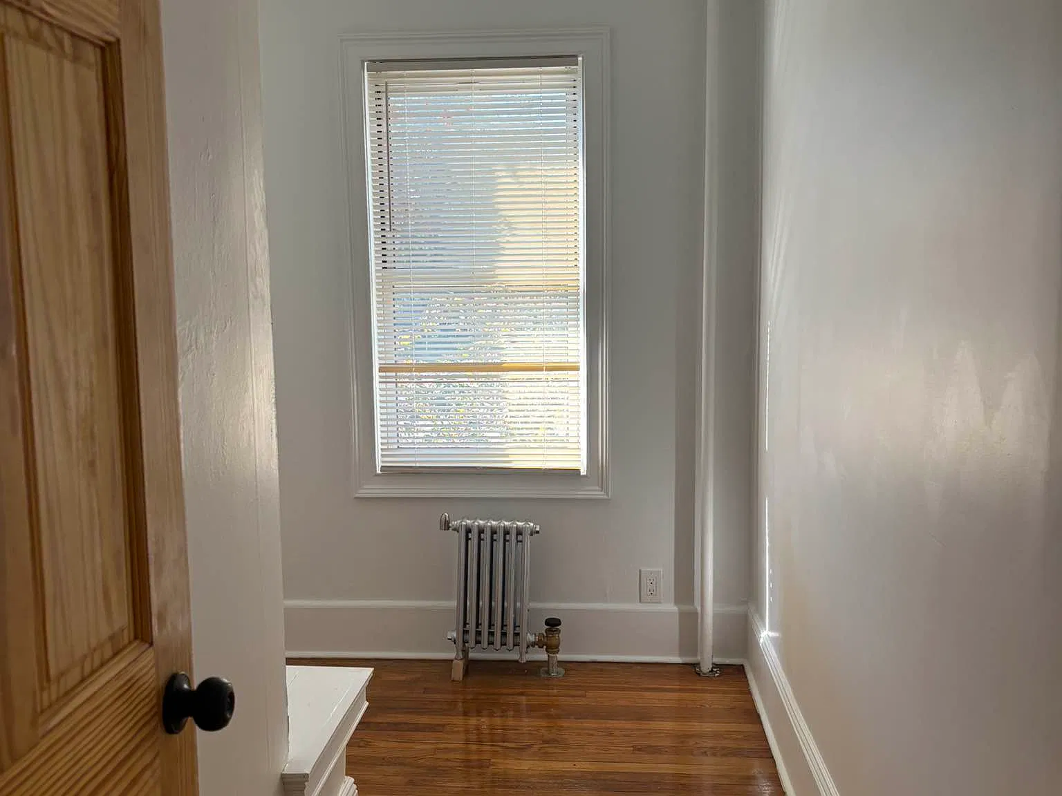 27-23 12th Street — Photo 4