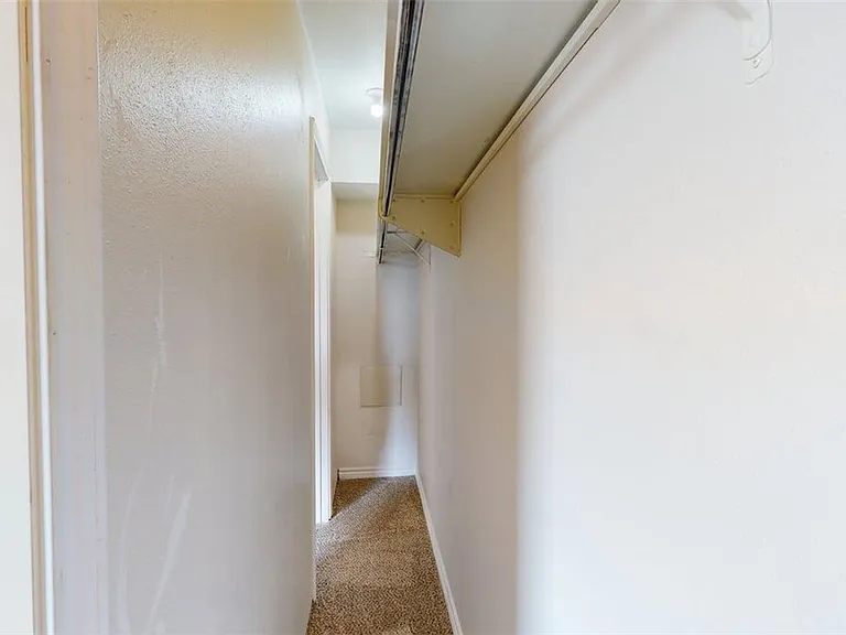 904 University Oaks Blvd #26 — Photo 11