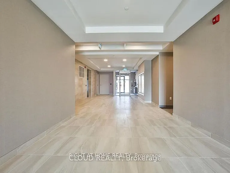 58 Sky Harbour Dr #410 — Photo 7