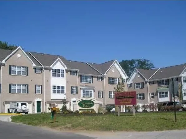 1752 Willis St, South Bend, IN 46637