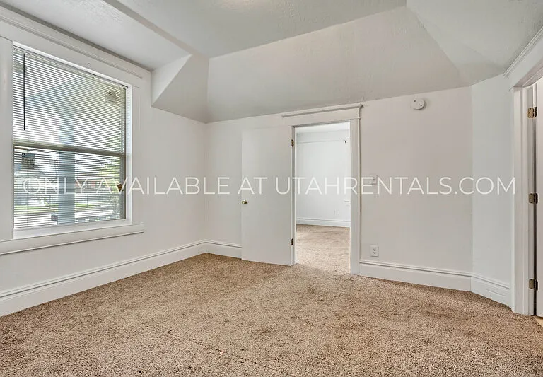 1032 S Jeremy St — Photo 17