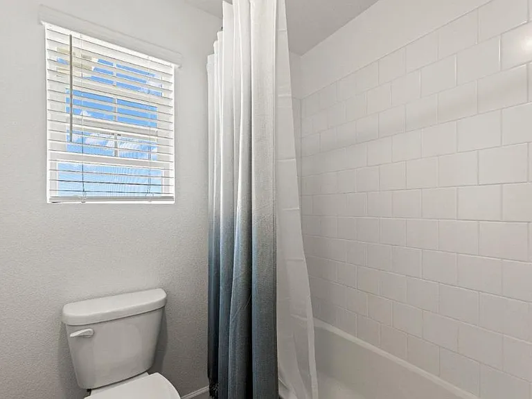 4173 Arjuna Way — Photo 2