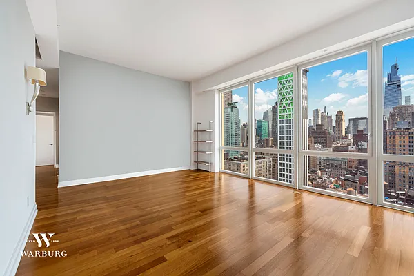 Rented by Warburg | media 46