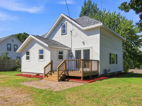 31 W Walnut St, Chippewa Falls, WI 54729