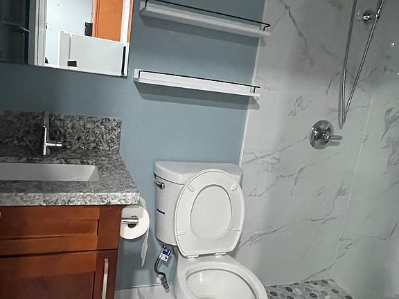 4th image of 2221 Fern St APT D