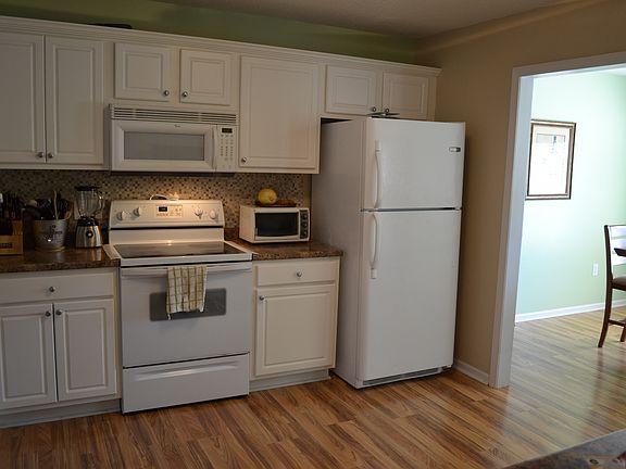 5th image of 4960 Montserrat Dr SE