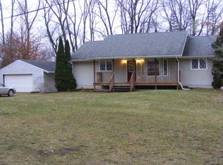 2420 S Smith Rd, Eaton Rapids, MI 48827