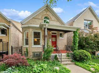 2635 N Albany Ave, Chicago, IL 60647