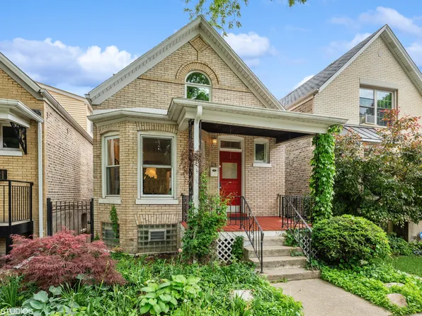 2635 N Albany Ave, Chicago, IL 60647