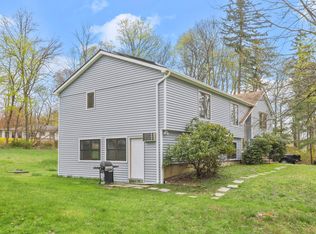34 Maple Row FLOOR 2, Crompond, NY 10517