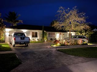 19601 Carolina Cir, Boca Raton, FL 33434