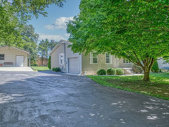 4th image of 2085 Herbert Garrett Rd