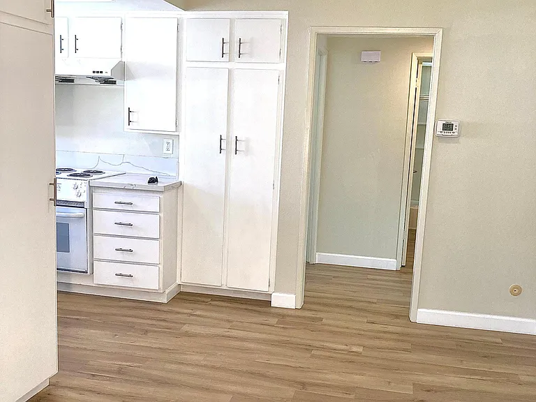 320 North Monterey Street — Photo 11