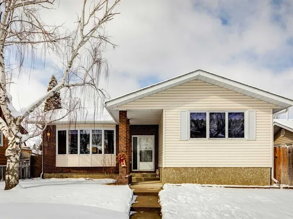 613 E 6th St SE, High River, AB T1V 1K7