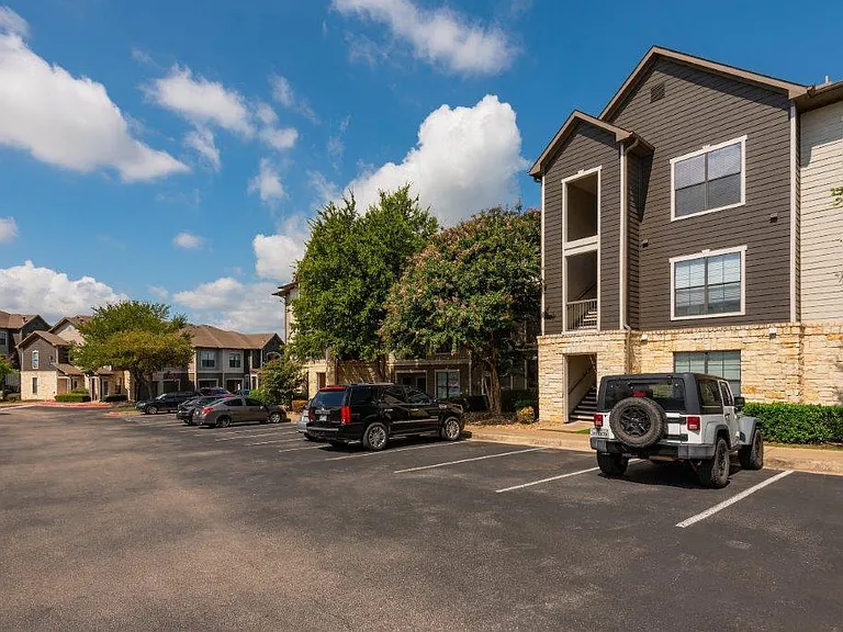 The Langdon on Parmer — Photo 46