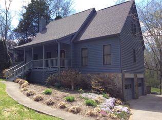 110 Bay Path Dr, Oak Ridge, TN 37830