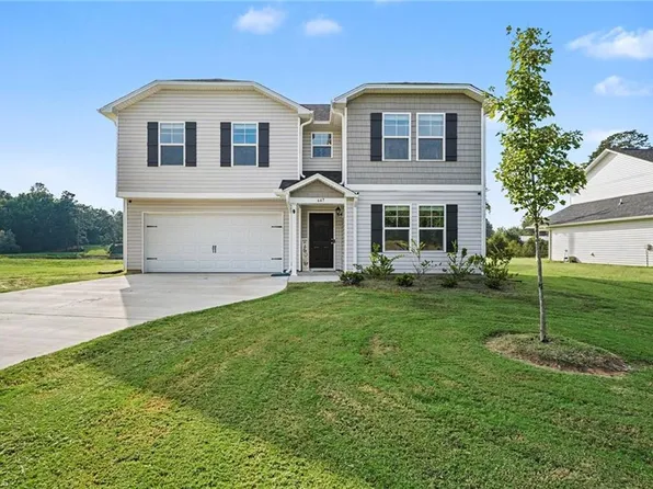 647 Gus Hill Rd, Clemmons, NC 27012