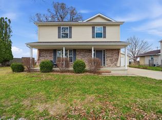 105 E Clinton St, Toulon, IL 61483