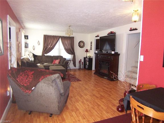 3rd image of 1609 36th St
