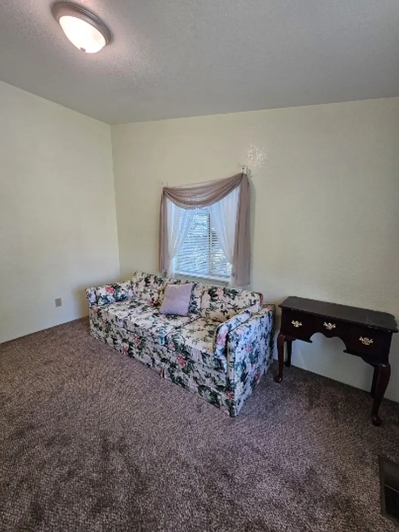 Charming Townhome with Garage in Quiet Missoula Neighborhood — Photo 4